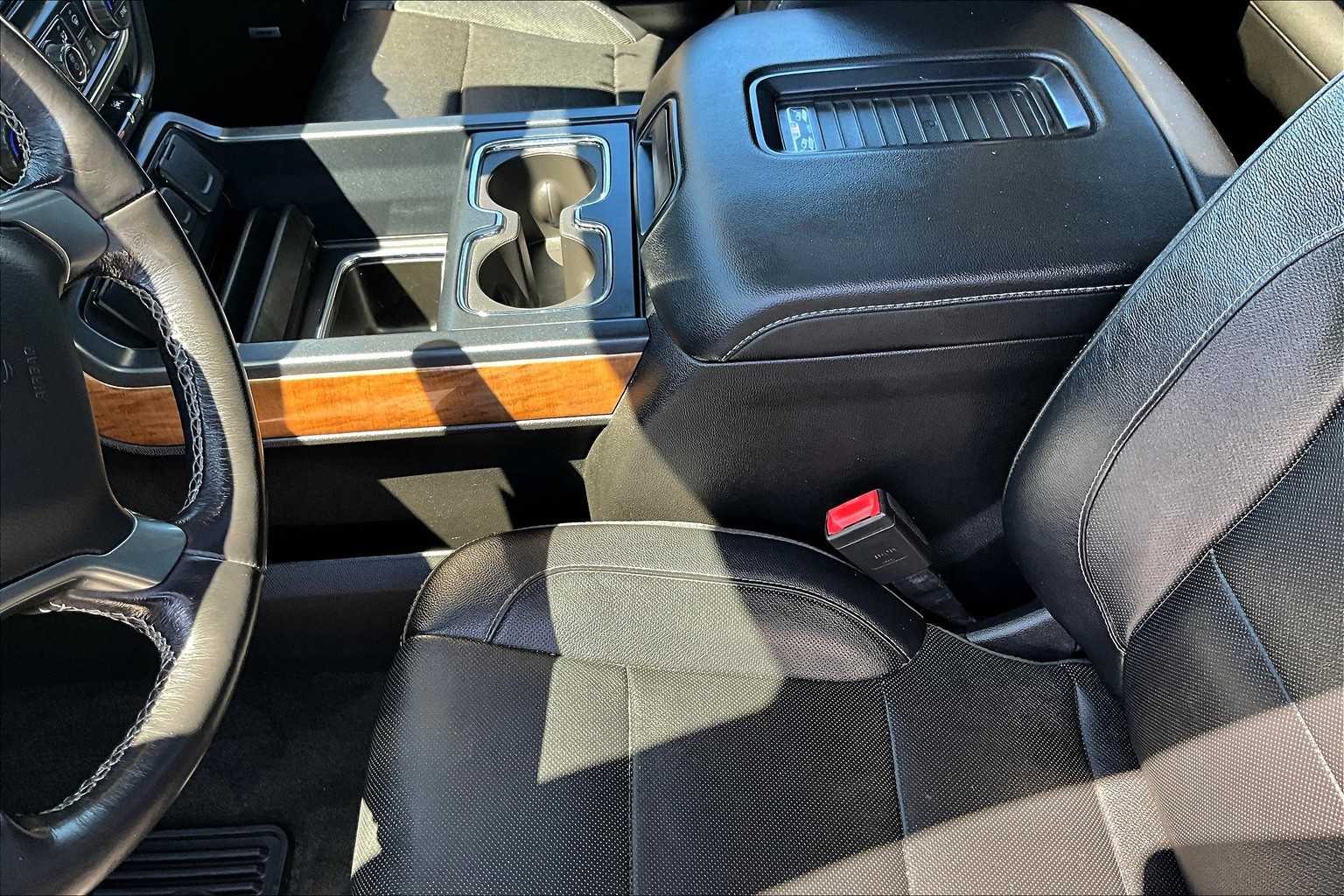 2018 Chevrolet Silverado 1500 LTZ - Photo 20