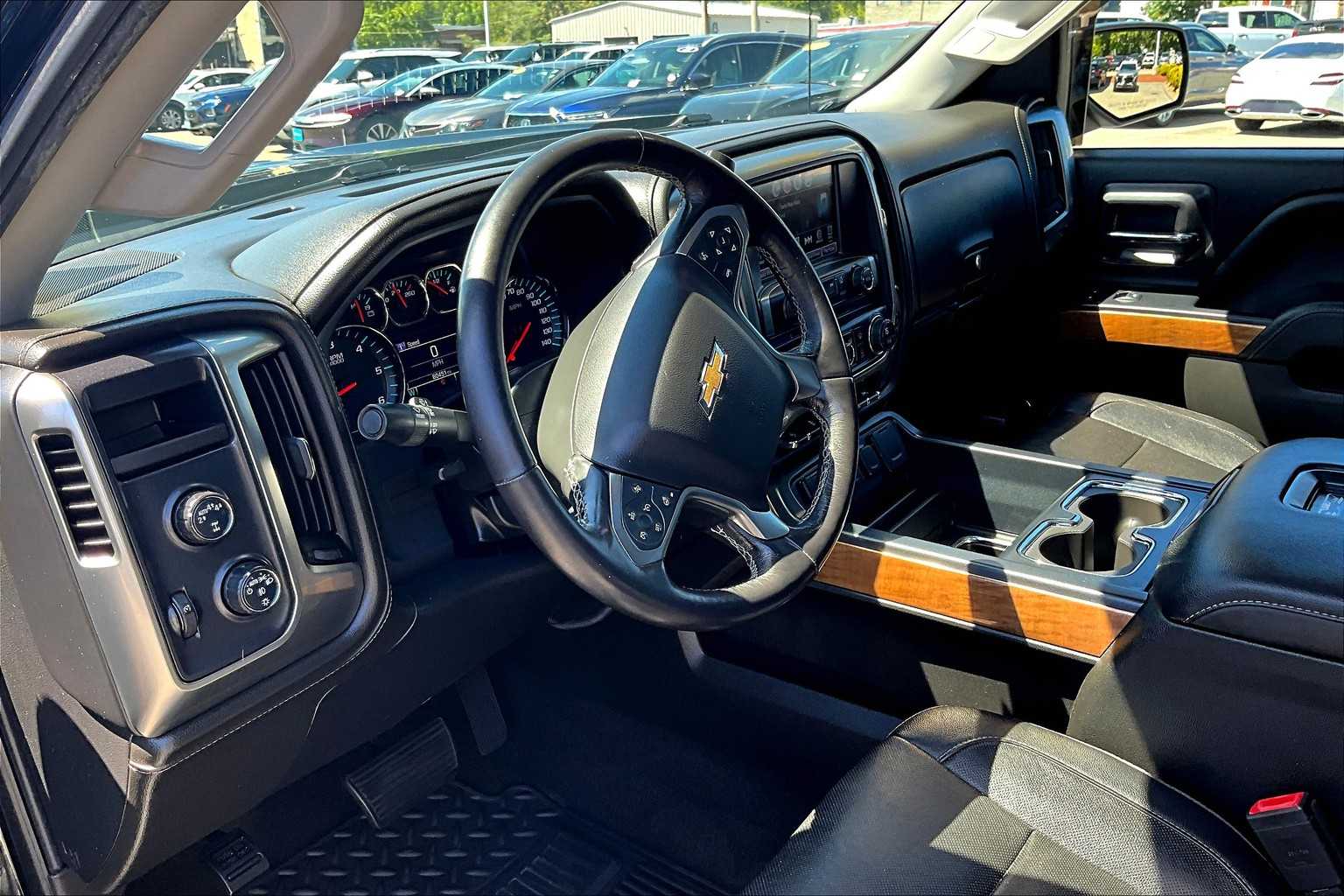 2018 Chevrolet Silverado 1500 LTZ - Photo 8