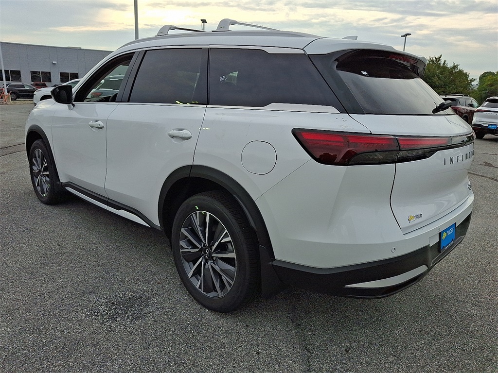 2026 INFINITI QX60 LUXE - Photo 3