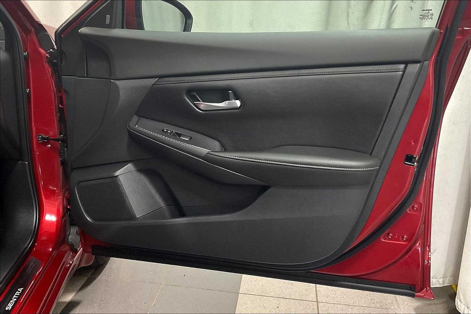 2021 Nissan Sentra SV - Photo 11