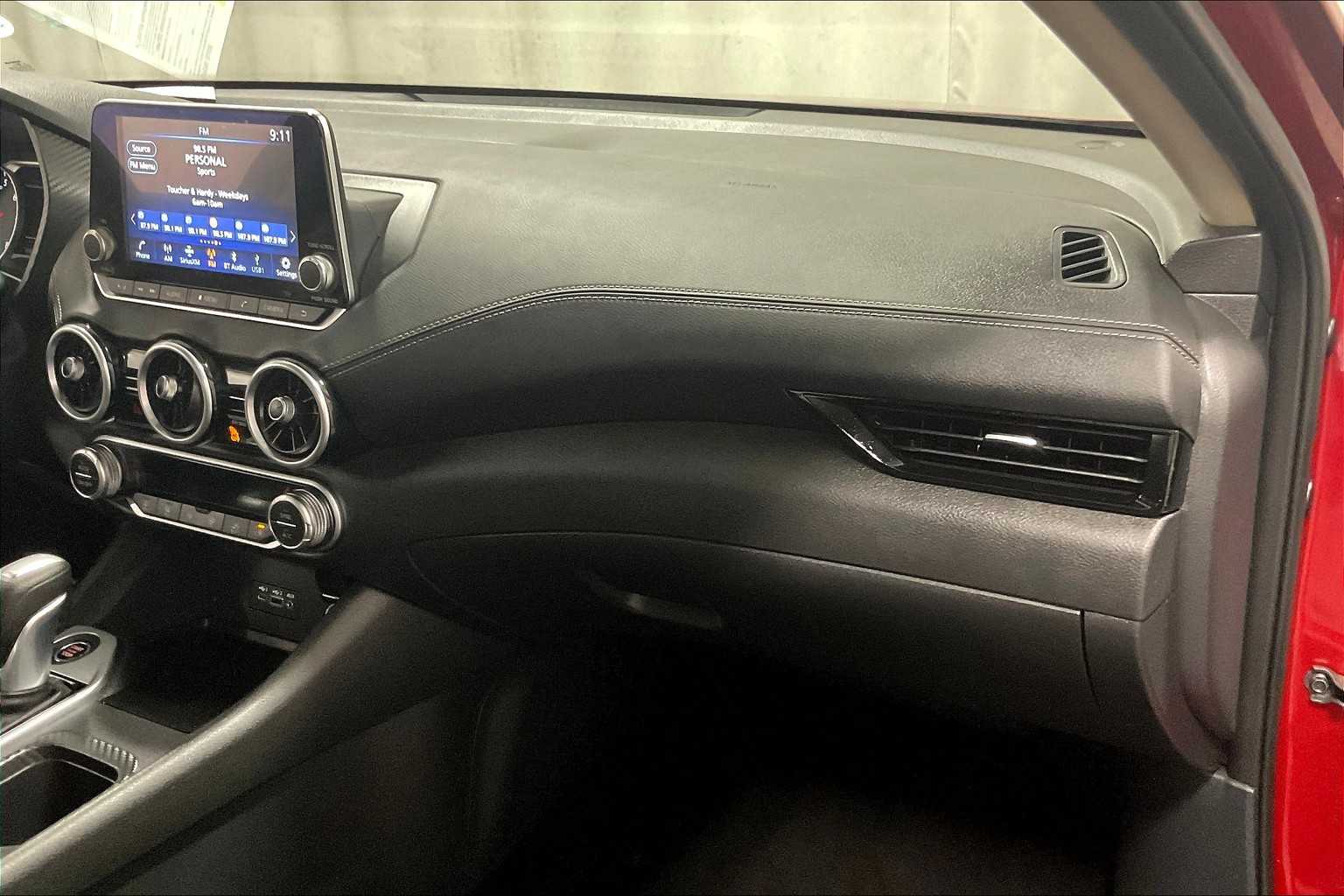 2021 Nissan Sentra SV - Photo 12