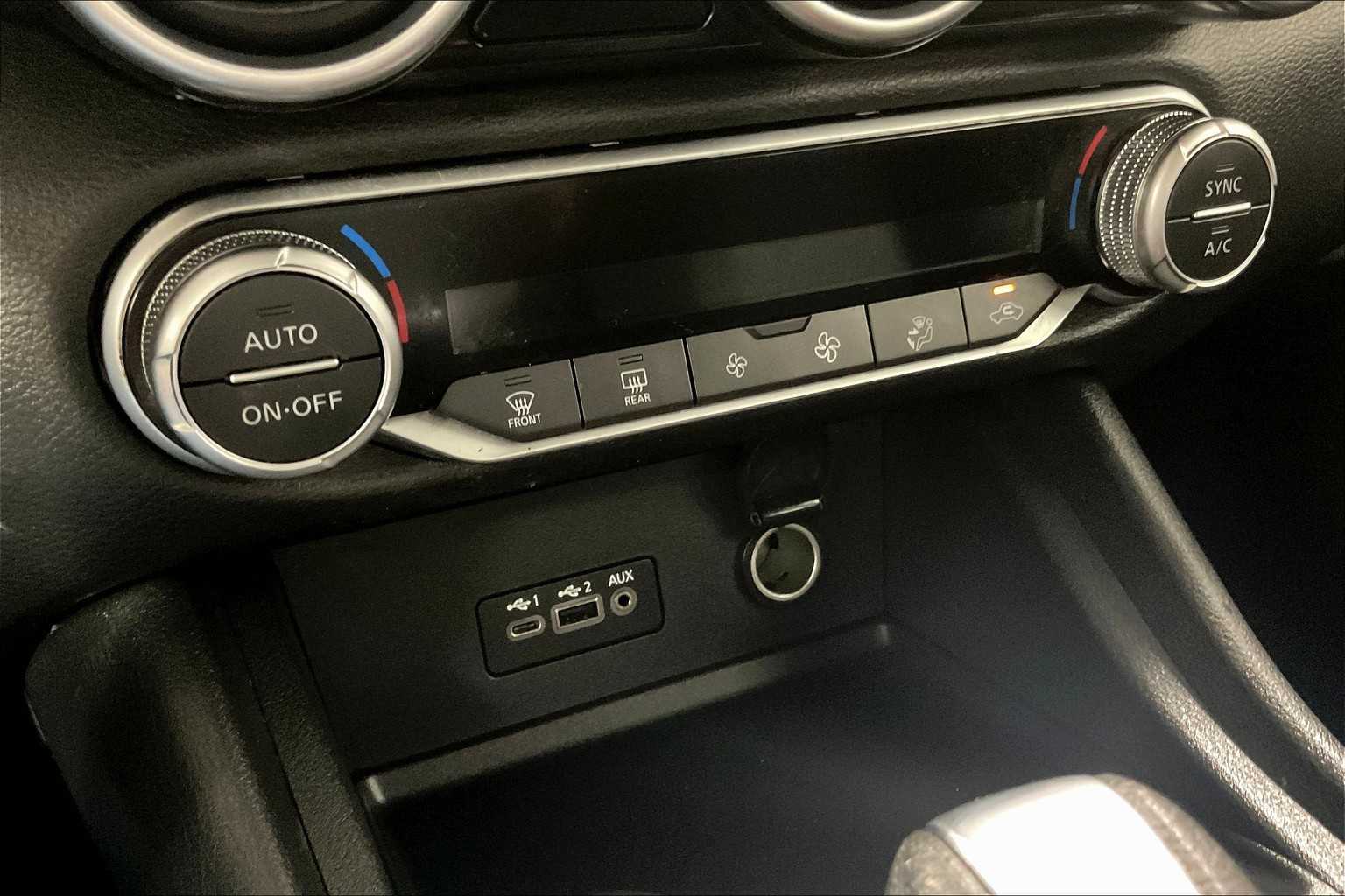 2021 Nissan Sentra SV - Photo 24