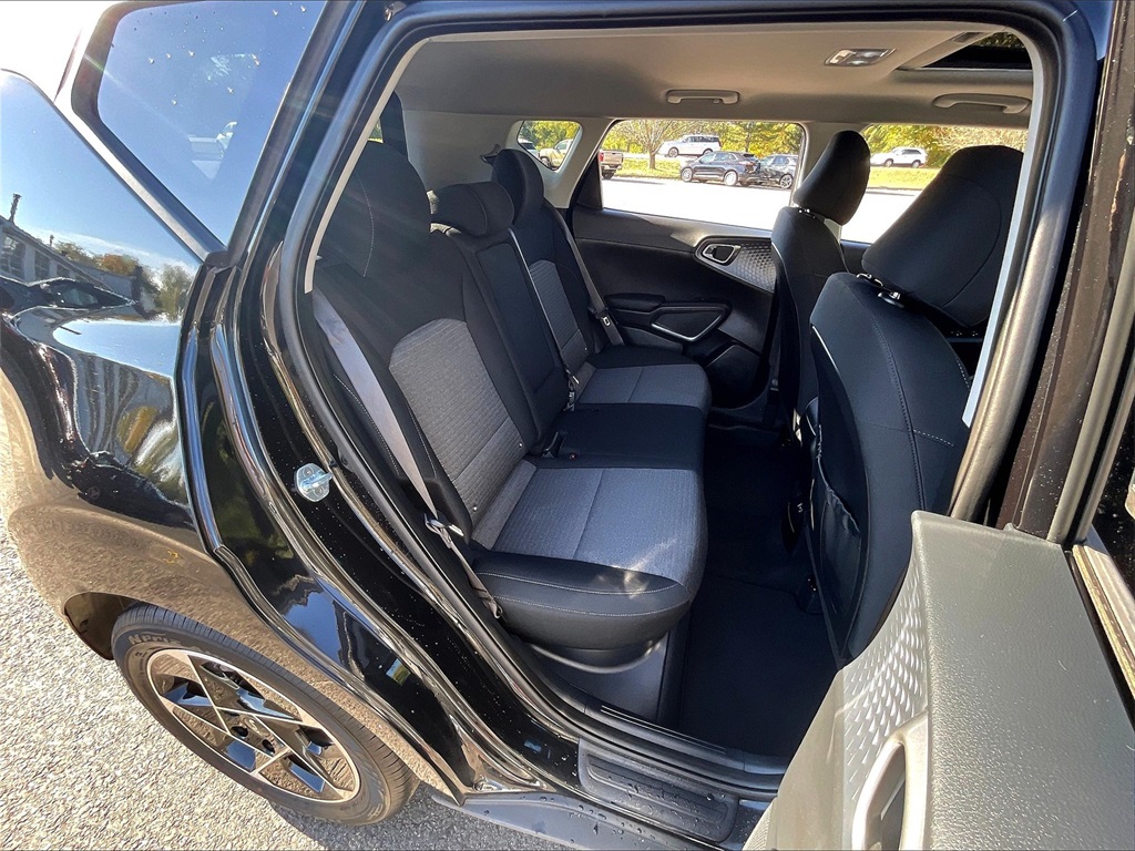 2023 Kia Soul EX - Photo 18