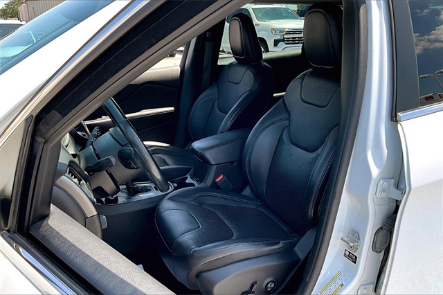 2021 Jeep Cherokee Latitude Lux - Photo 10
