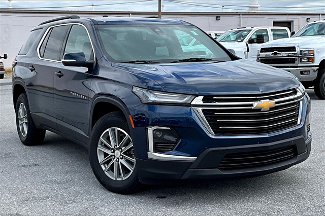 2023 Chevrolet Traverse LT