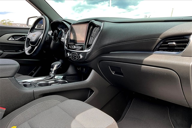 2023 Chevrolet Traverse LT - Photo 13
