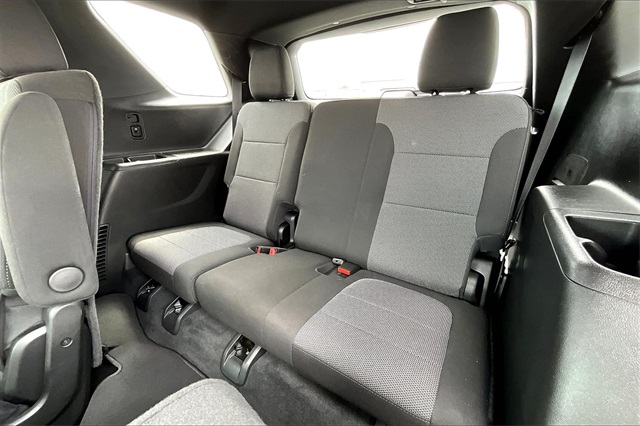 2023 Chevrolet Traverse LT - Photo 16