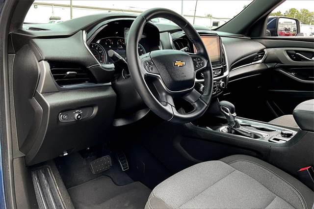 2023 Chevrolet Traverse LT - Photo 8
