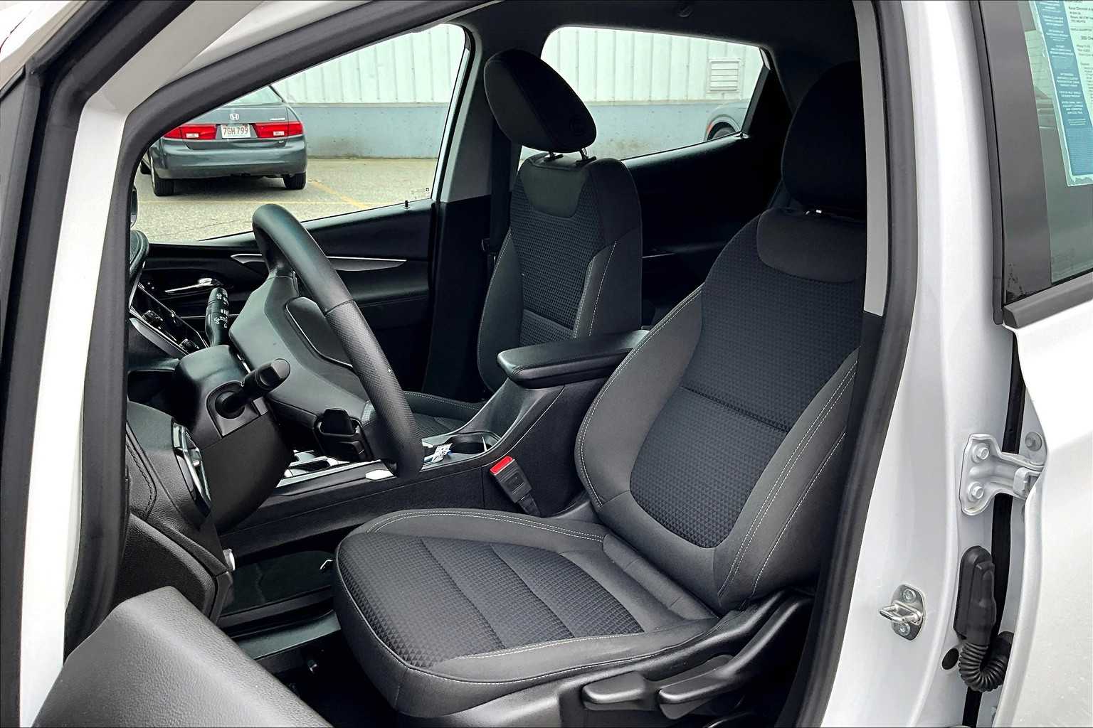 2023 Chevrolet Bolt EV 1LT - Photo 10