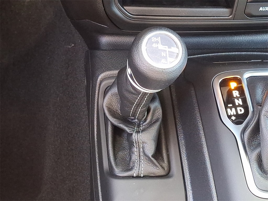2025 Jeep Gladiator Sport - Photo 16