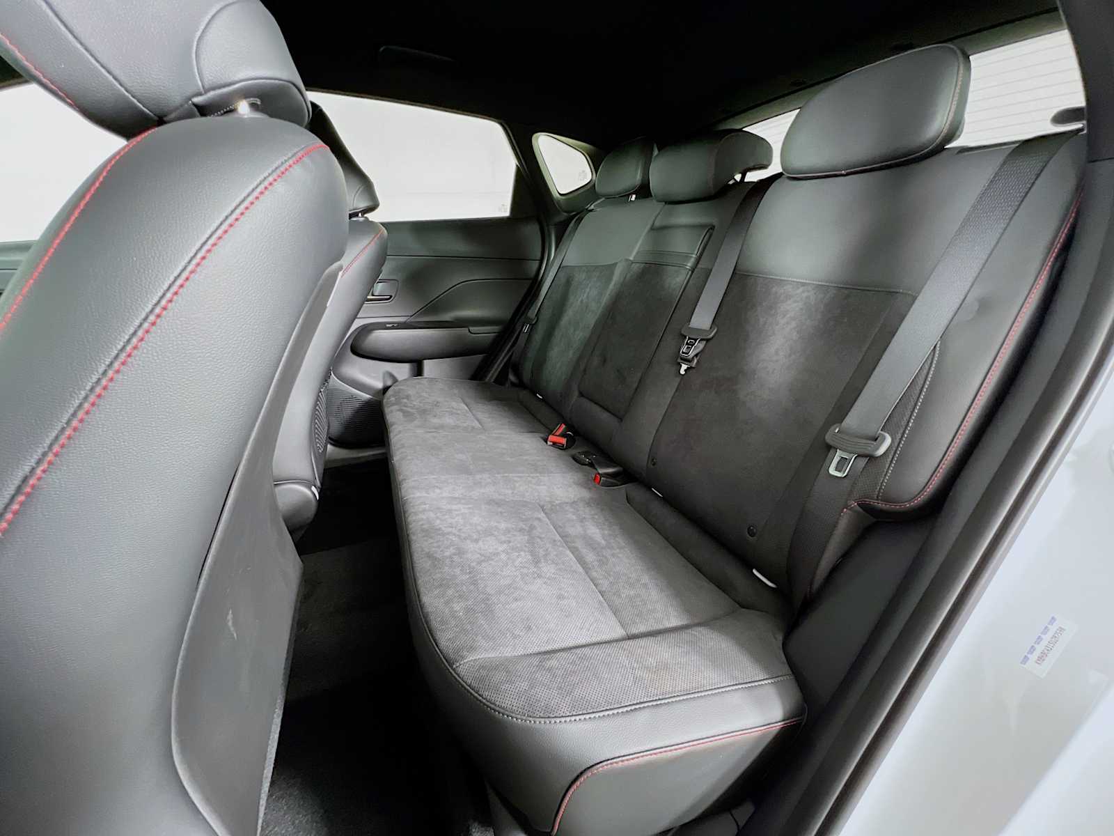 2025 Hyundai Kona N Line S - Photo 13