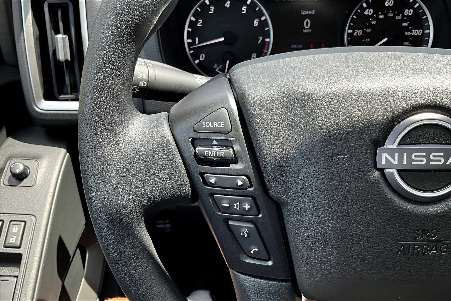 2025 Nissan Frontier SV - Photo 22