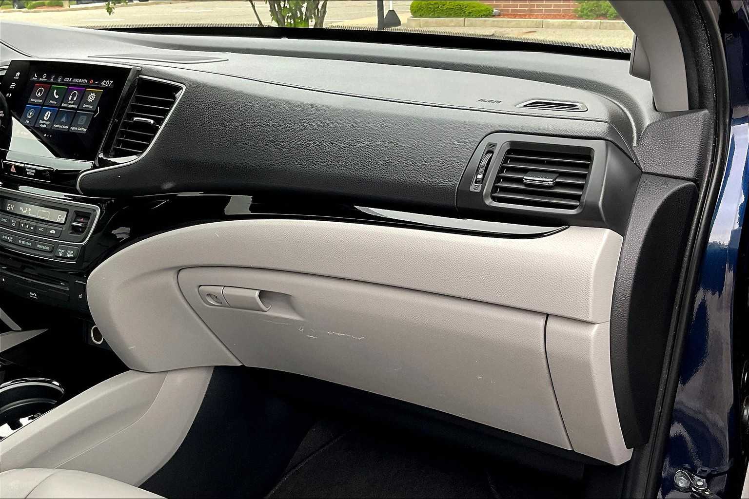 2020 Honda Pilot Touring 7-Passenger - Photo 13