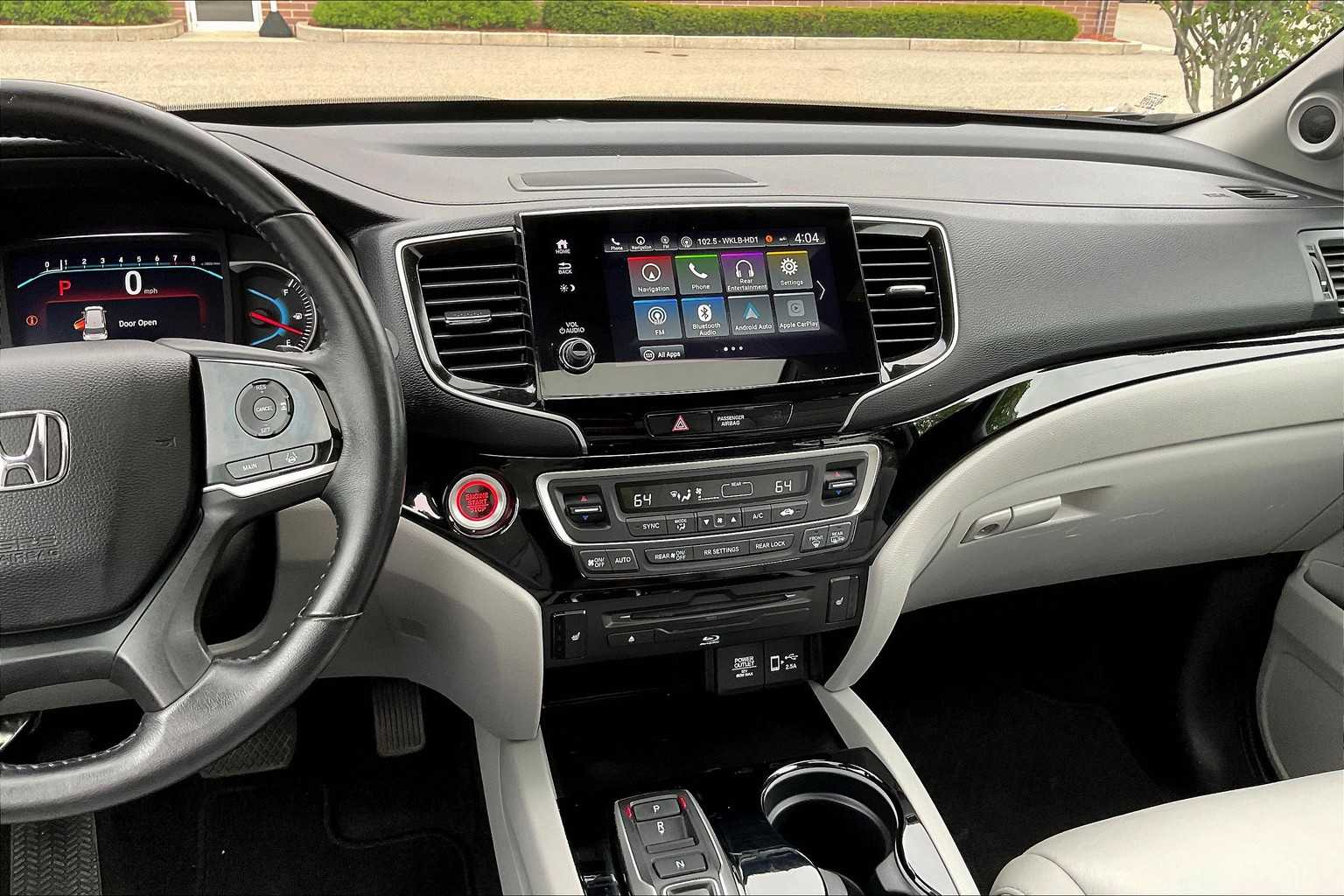2020 Honda Pilot Touring 7-Passenger - Photo 19