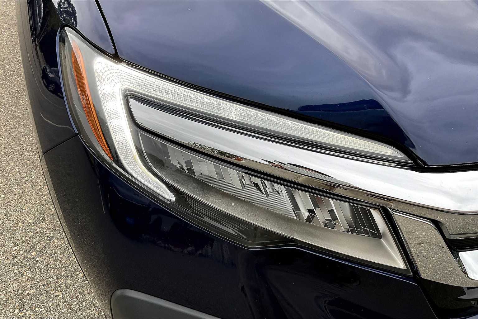 2020 Honda Pilot Touring 7-Passenger - Photo 32