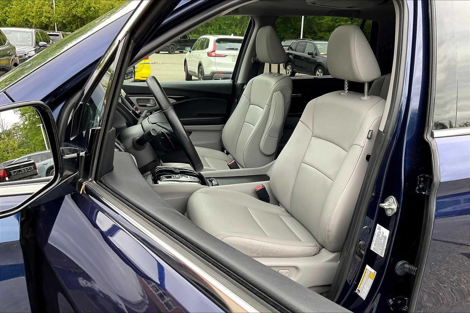 2020 Honda Pilot Touring 7-Passenger - Photo 10