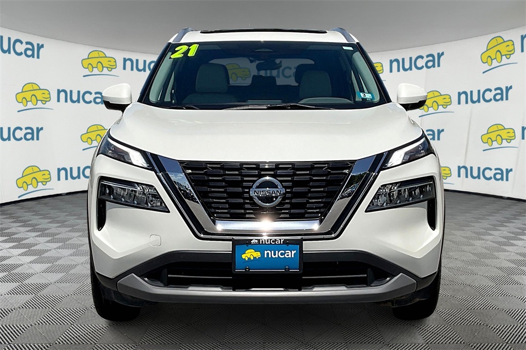 2021 Nissan Rogue SV - Photo 2
