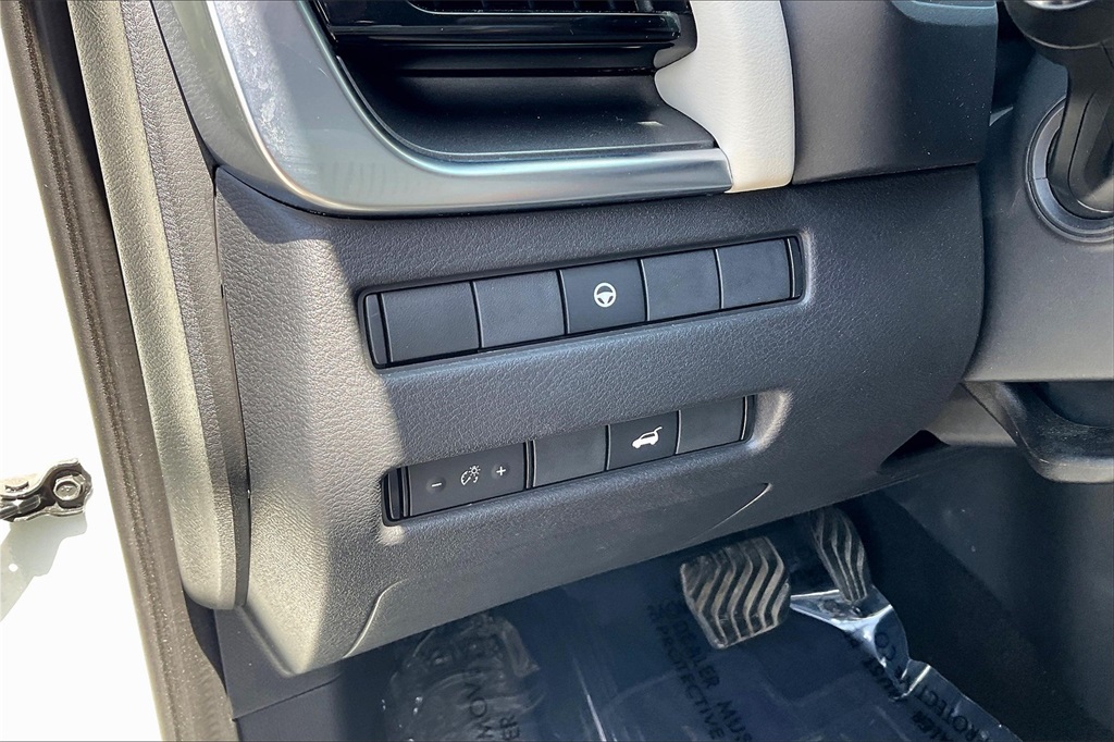 2021 Nissan Rogue SV - Photo 26
