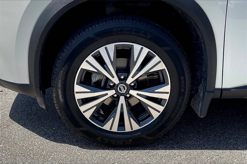 2021 Nissan Rogue SV - Photo 7