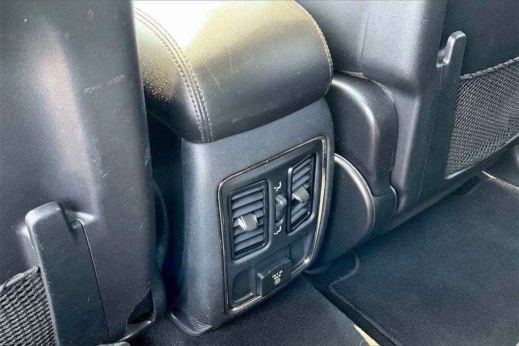 2020 Jeep Grand Cherokee Altitude - Photo 28