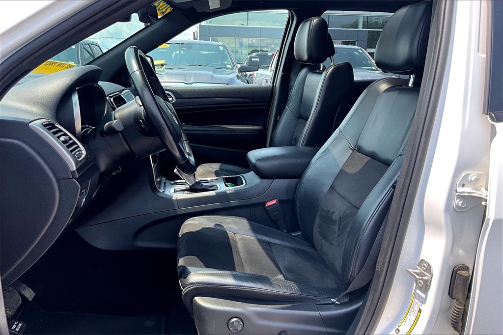 2020 Jeep Grand Cherokee Altitude - Photo 10