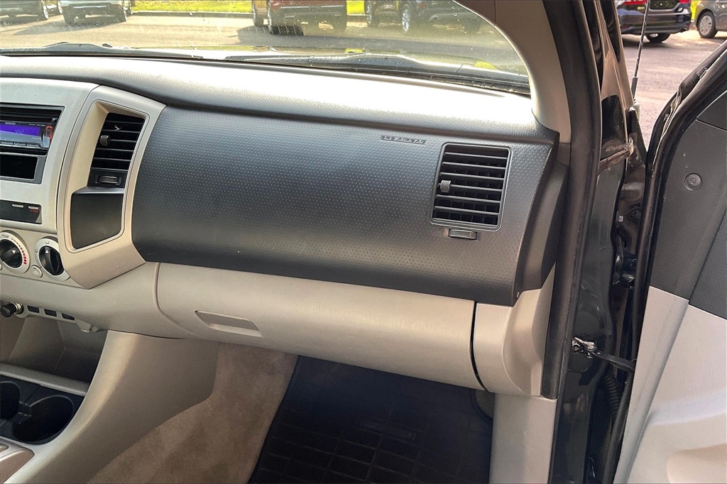2011 Toyota Tacoma Base - Photo 13