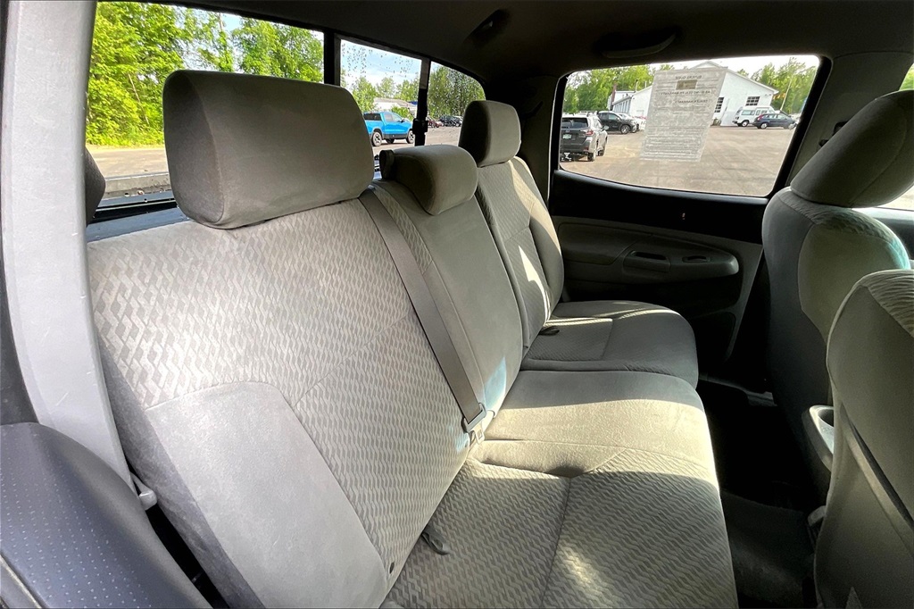 2011 Toyota Tacoma Base - Photo 18