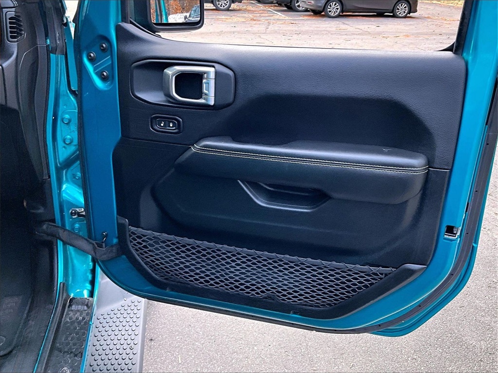 2020 Jeep Wrangler Unlimited Sahara - Photo 12