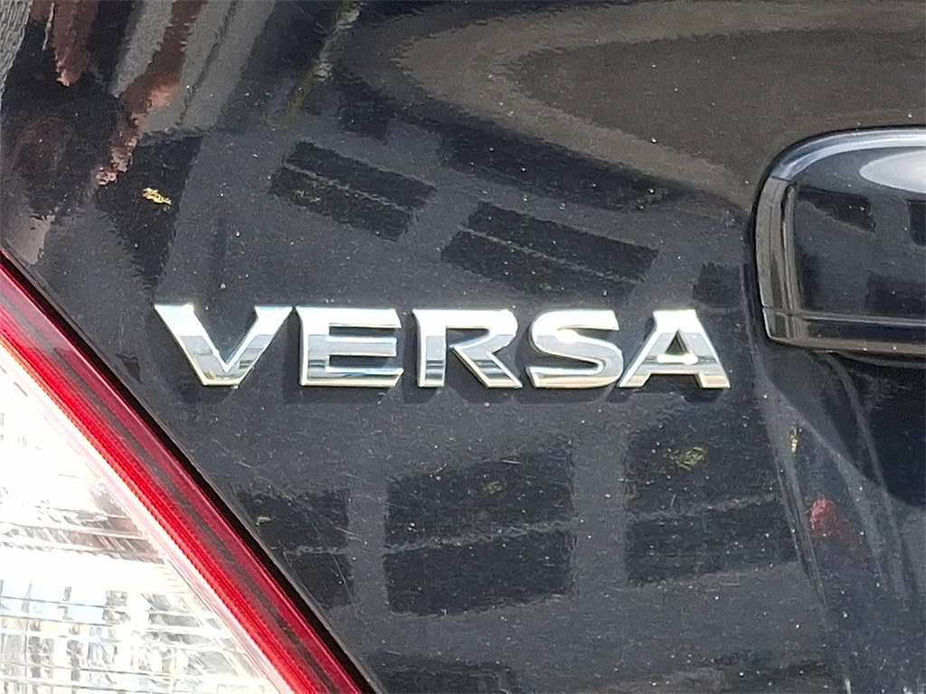 2019 Nissan Versa 1.6 SV - Photo 9