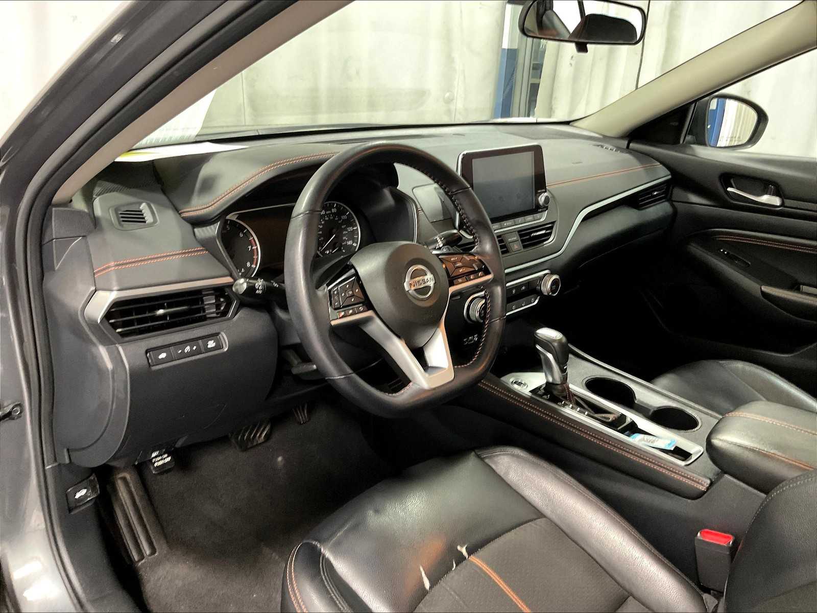 2021 Nissan Altima 2.5 SR - Photo 8