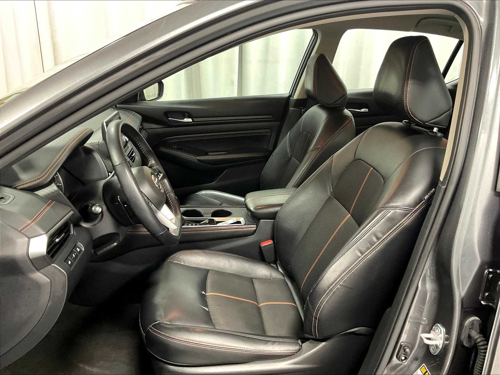 2021 Nissan Altima 2.5 SR - Photo 10