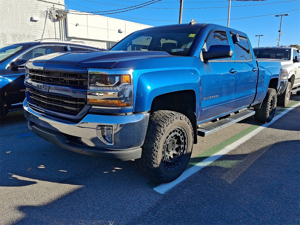2018 Chevrolet Silverado 1500 LT - Photo 3