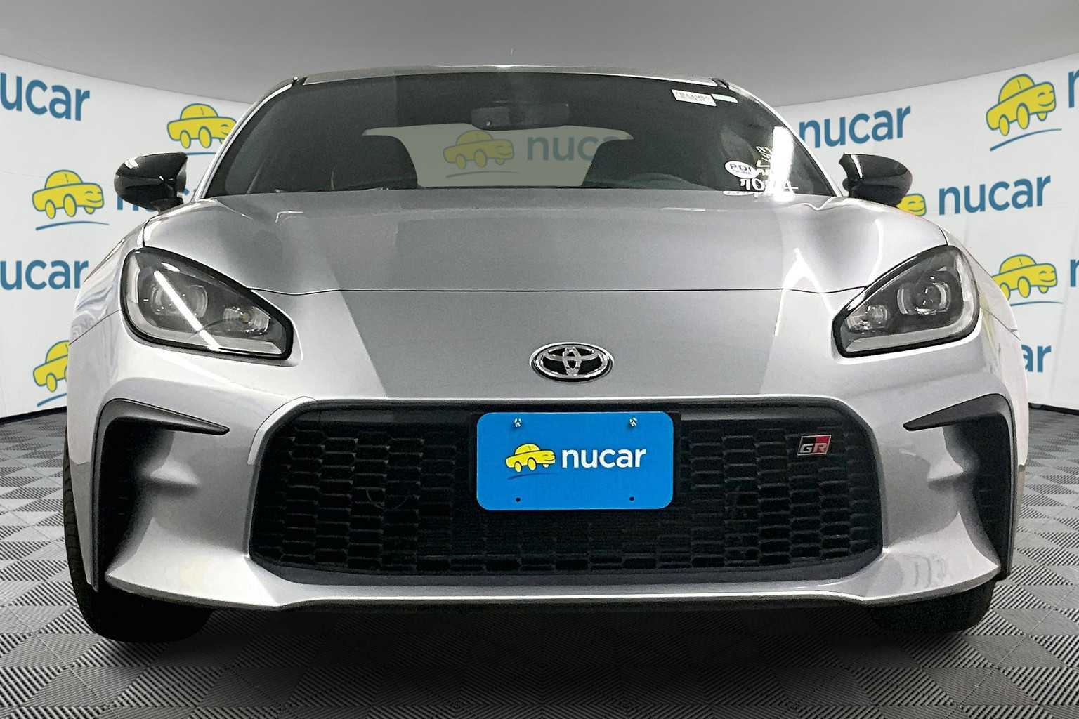 2025 Toyota GR86  - Photo 3