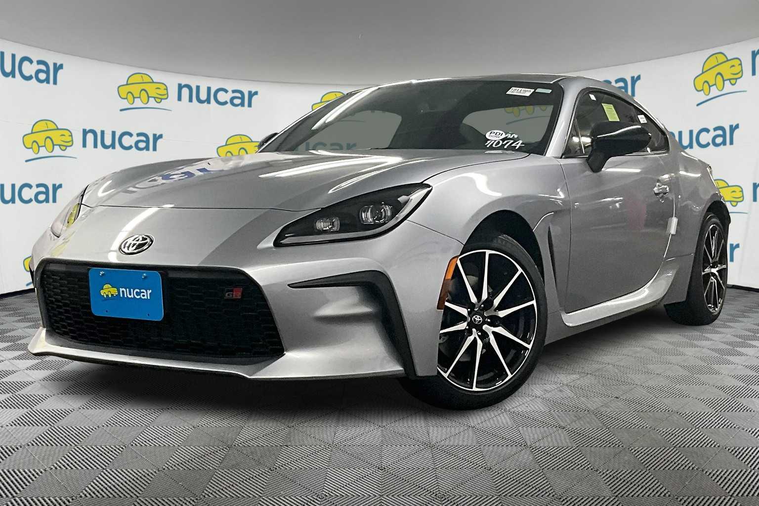 2025 Toyota GR86  - Photo 4