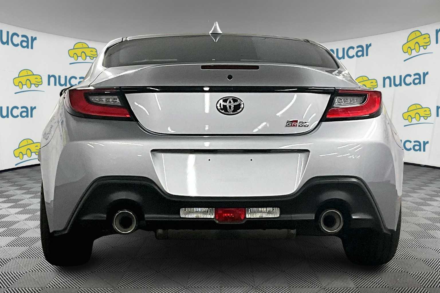 2025 Toyota GR86  - Photo 6