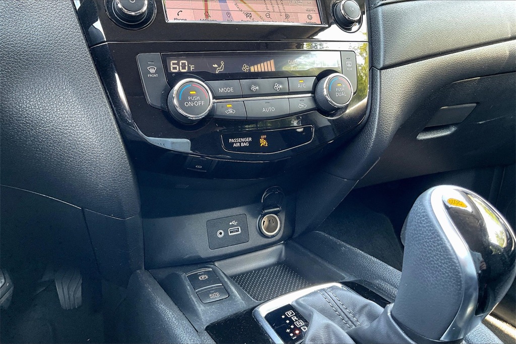 2020 Nissan Rogue SV - Photo 12