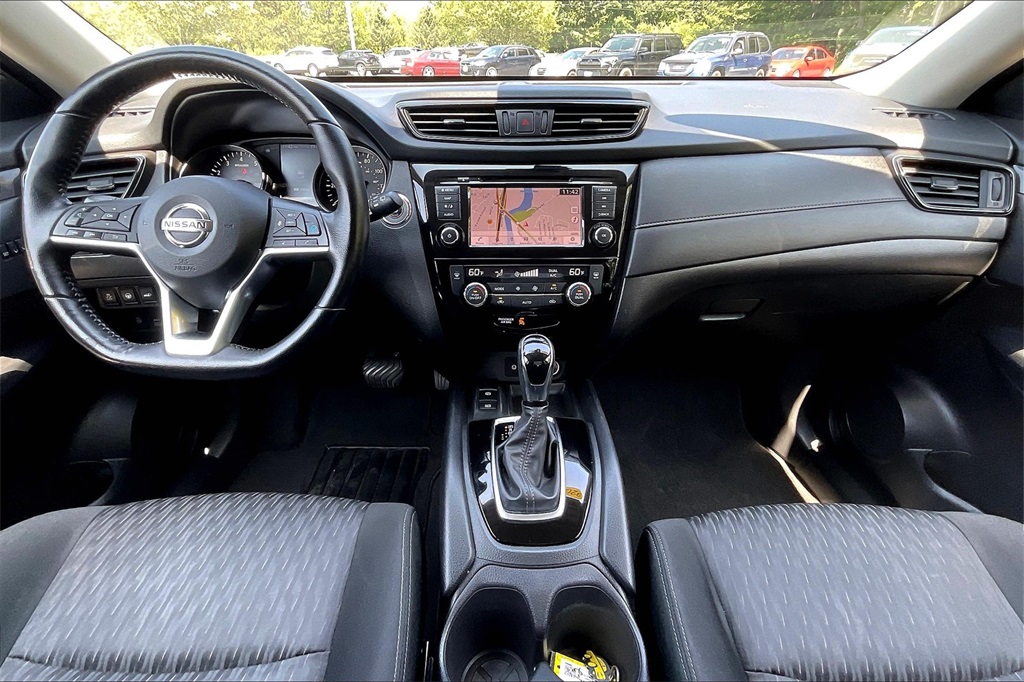 2020 Nissan Rogue SV - Photo 21