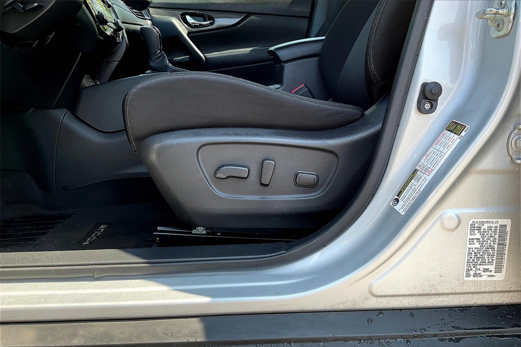2020 Nissan Rogue SV - Photo 27