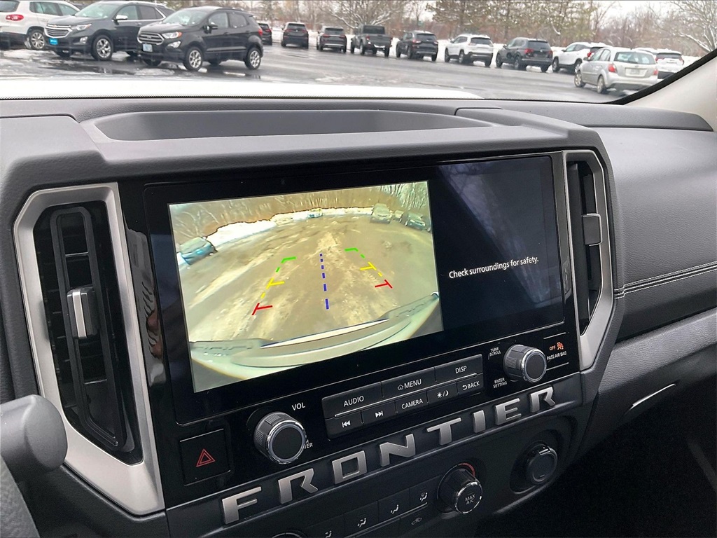 2025 Nissan Frontier SV - Photo 15