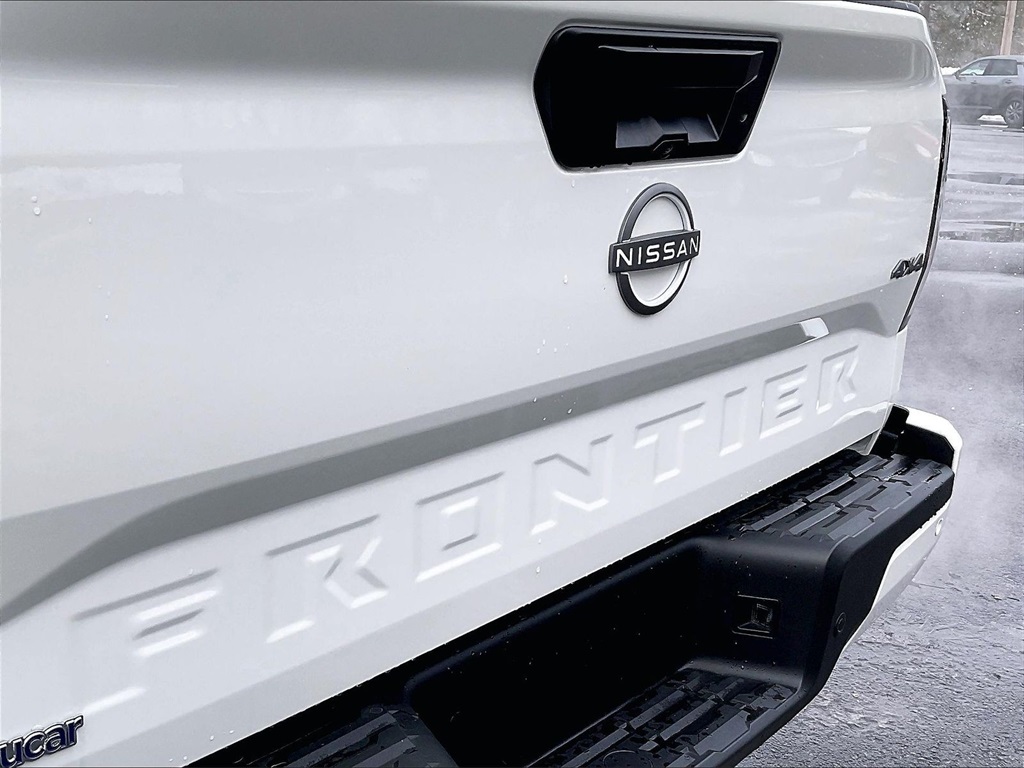 2025 Nissan Frontier SV - Photo 27