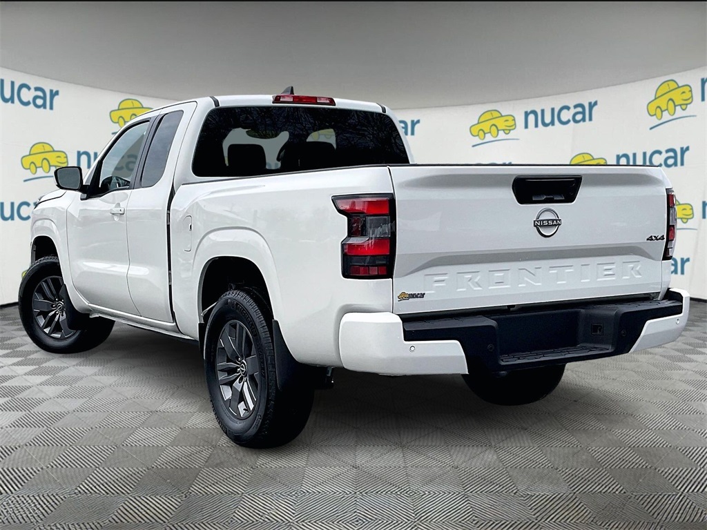 2025 Nissan Frontier SV - Photo 4