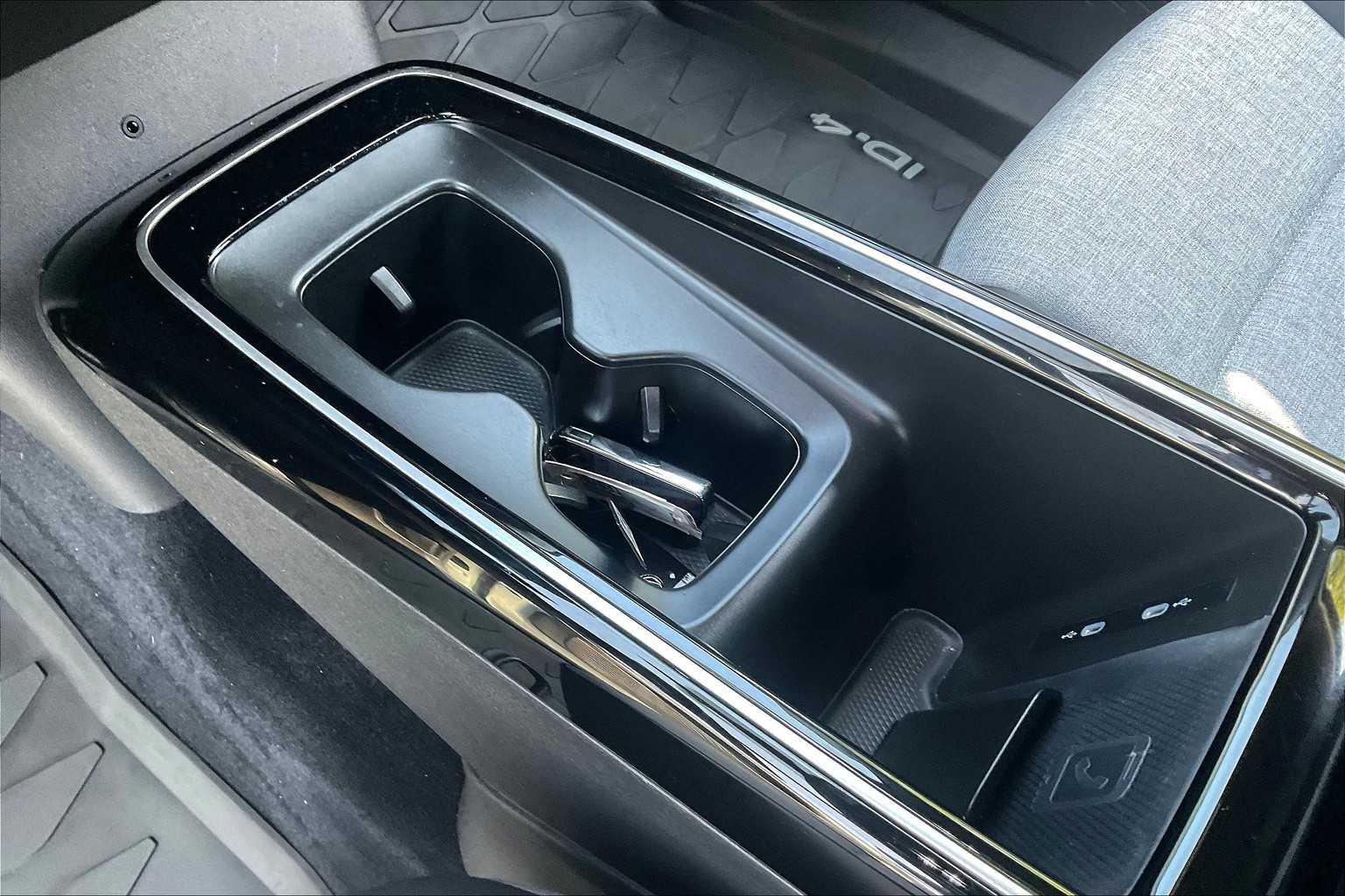 2023 Volkswagen ID.4 Pro - Photo 20