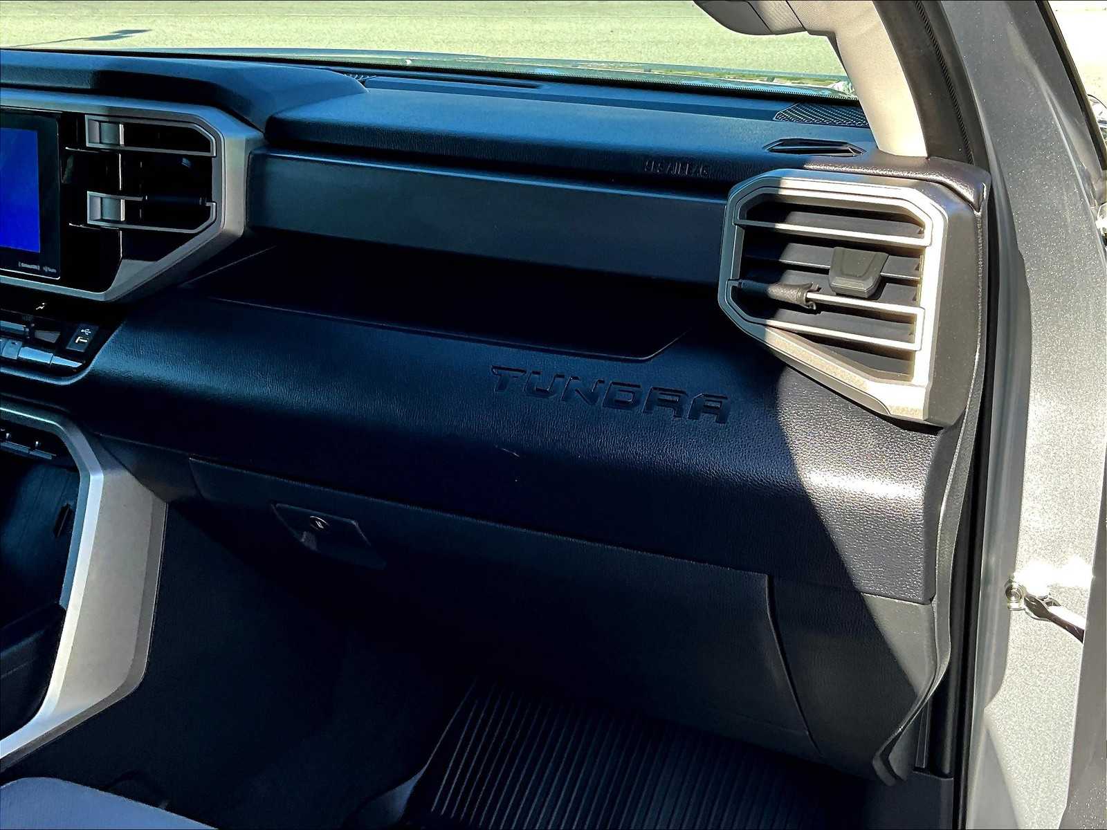 2022 Toyota Tundra SR5 - Photo 13