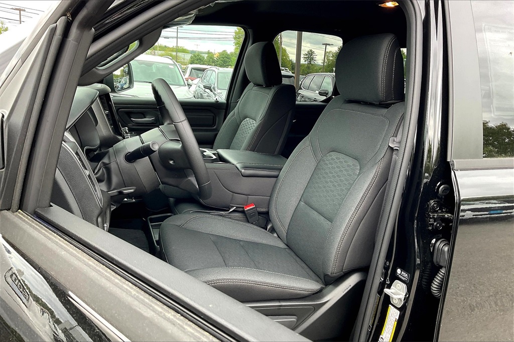 2025 Ram 1500 Tradesman - Photo 11