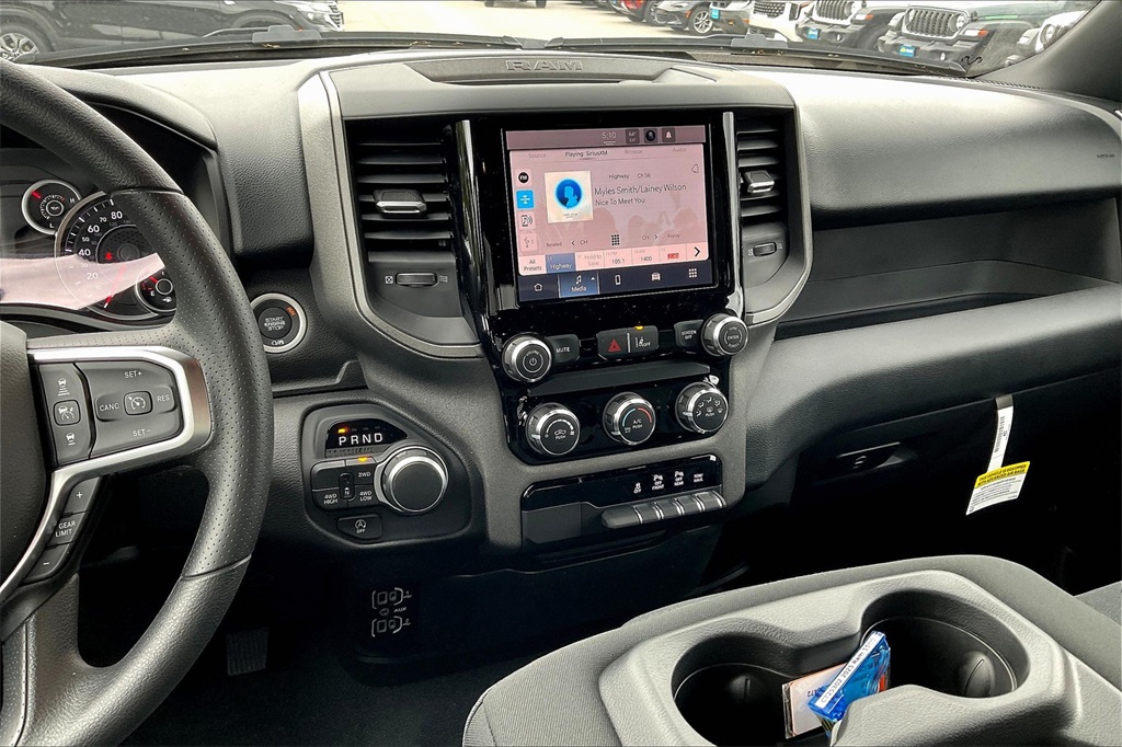 2025 Ram 1500 Tradesman - Photo 13