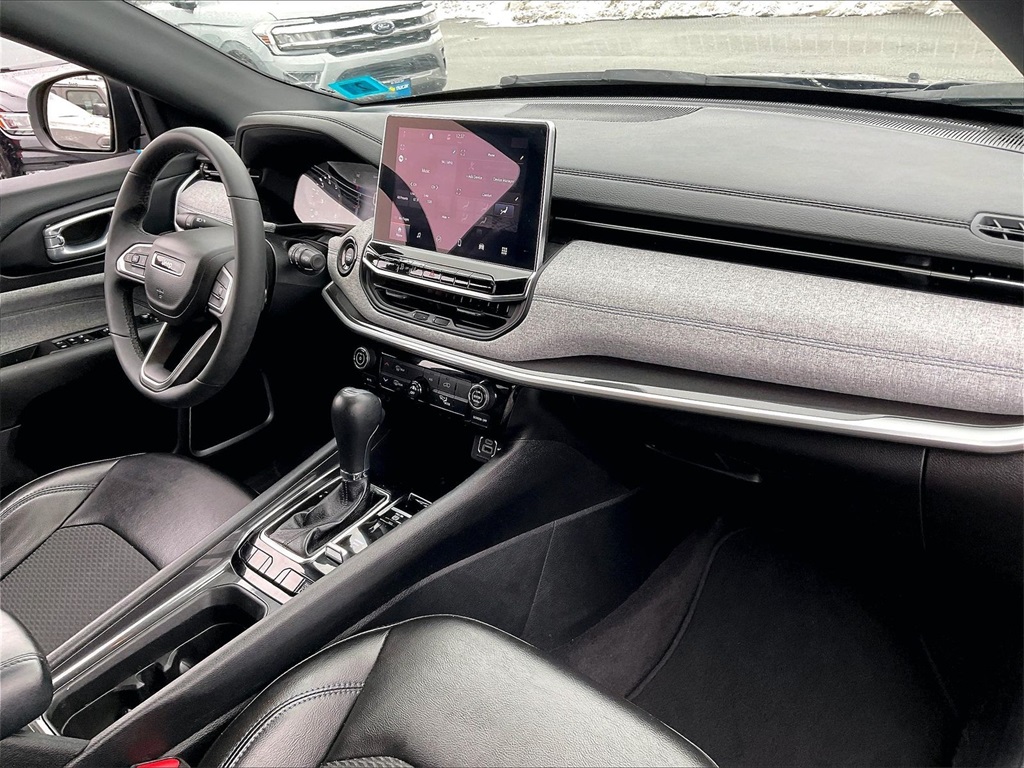 2023 Jeep Compass Latitude - Photo 13