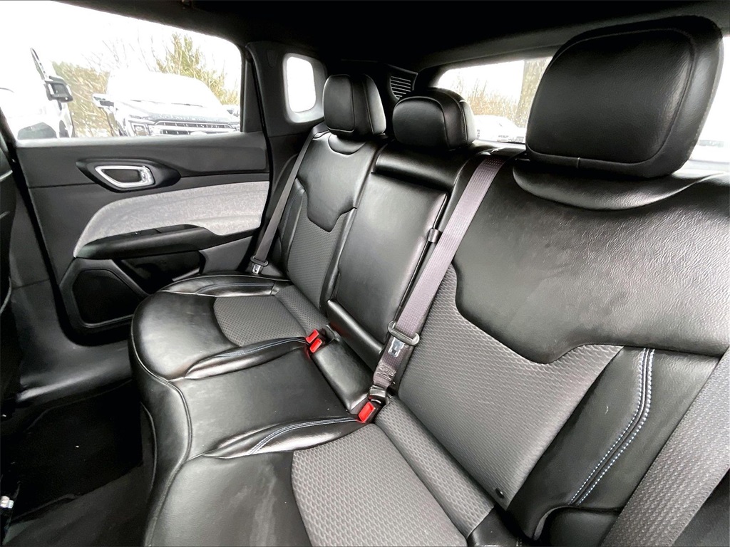 2023 Jeep Compass Latitude - Photo 14