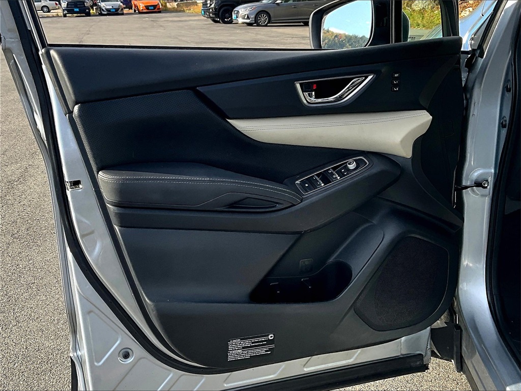 2022 Subaru Ascent Limited - Photo 9