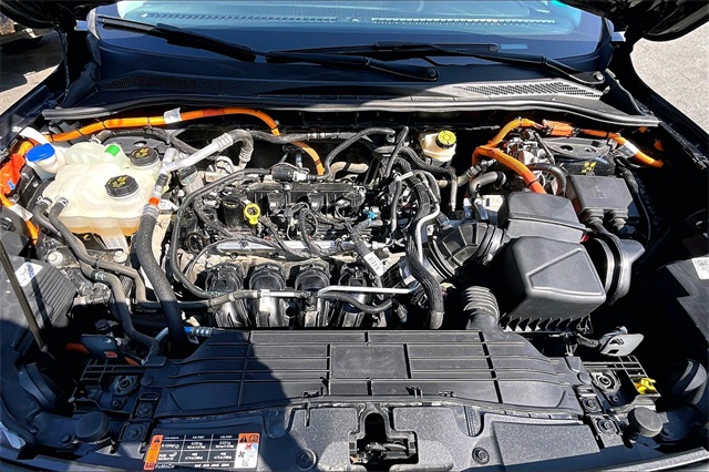 2022 Ford Escape Plug-In Hybrid SE - Photo 10