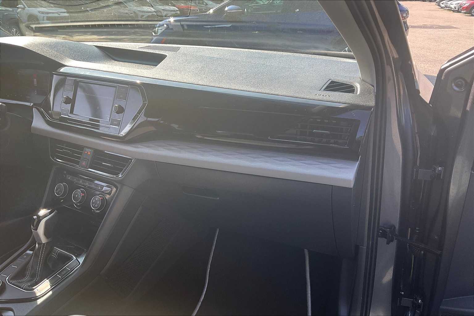 2024 Volkswagen Taos S - Photo 13